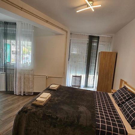 Apartmani Royal Residence 哥鲁拜克 外观 照片