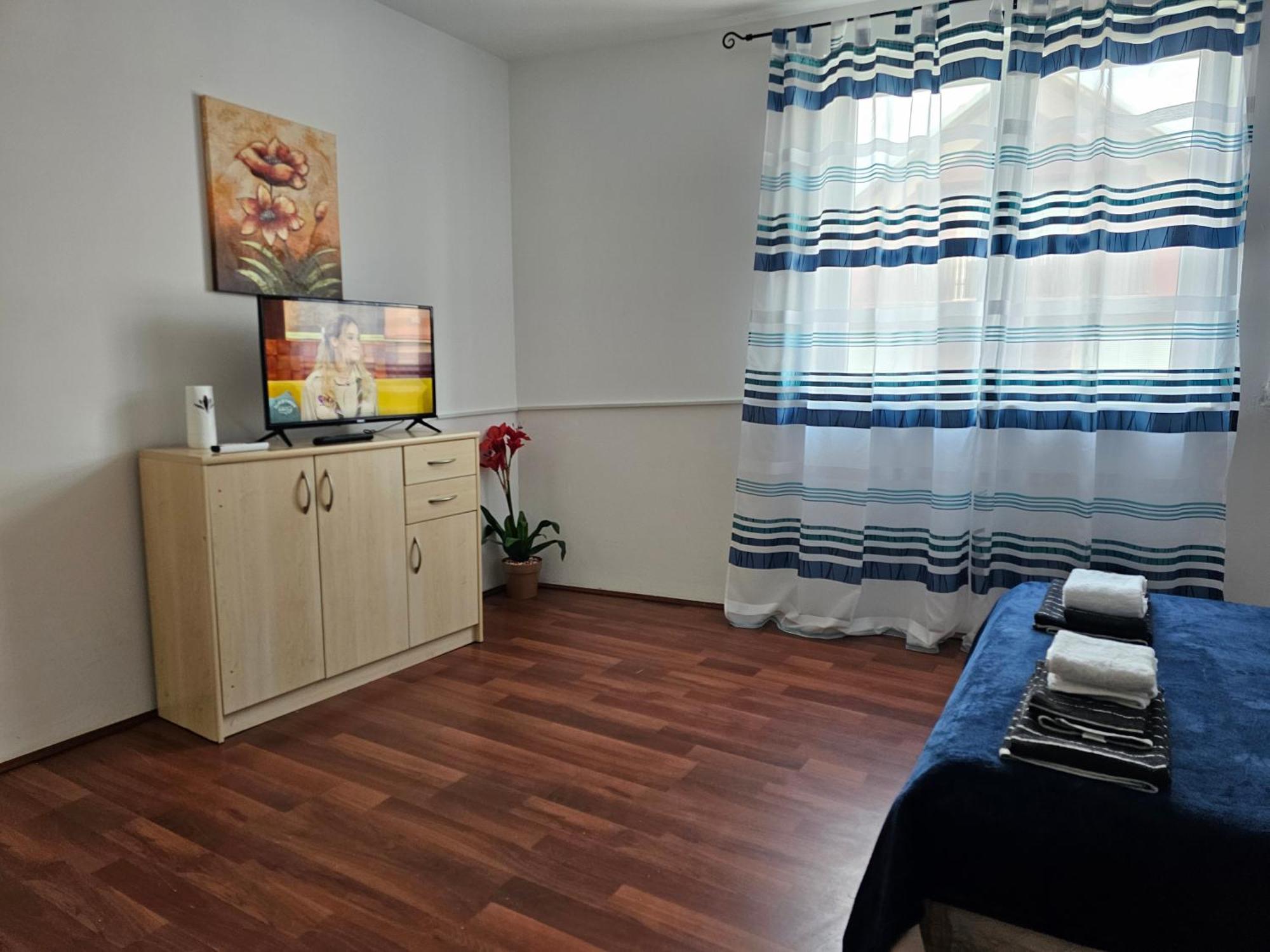 Apartmani Royal Residence 哥鲁拜克 外观 照片